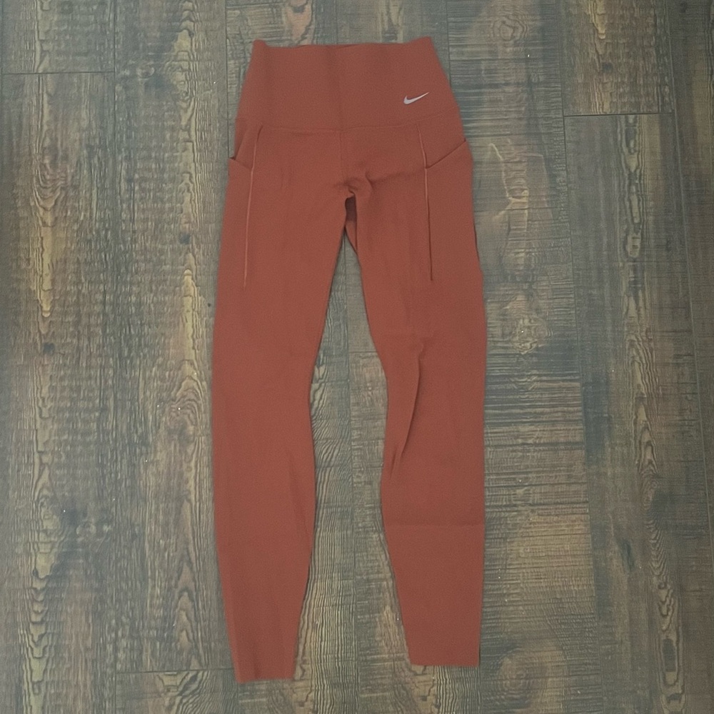 Nike universal leggings size s